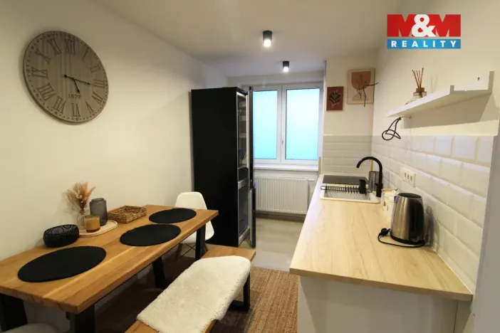 Pronájem bytu 2+1, Měšice, Revoluční, 42 m2