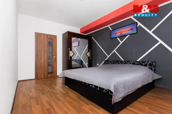 Prodej bytu 3+1, Pardubice - Studánka, Na Drážce, 82 m2