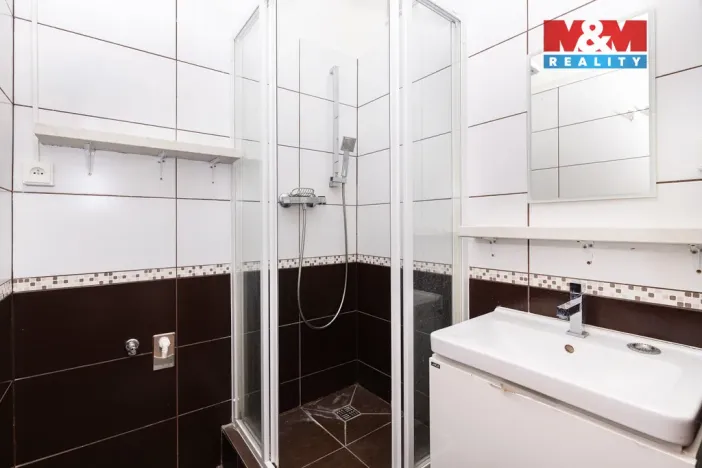 Prodej bytu 3+1, Pardubice - Studánka, Na Drážce, 82 m2