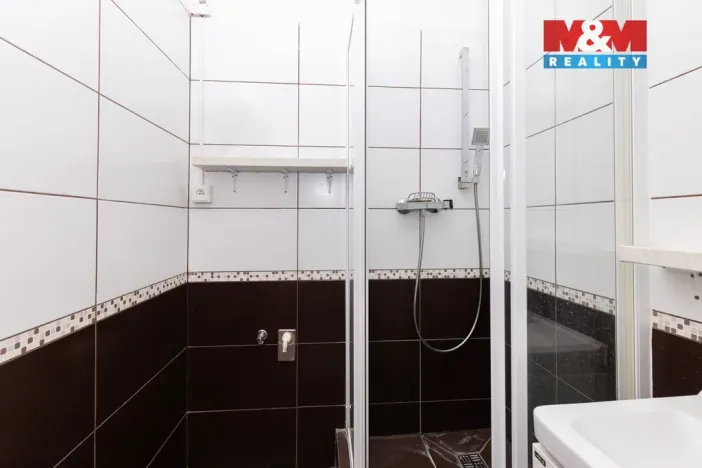 Prodej bytu 3+1, Pardubice - Studánka, Na Drážce, 82 m2