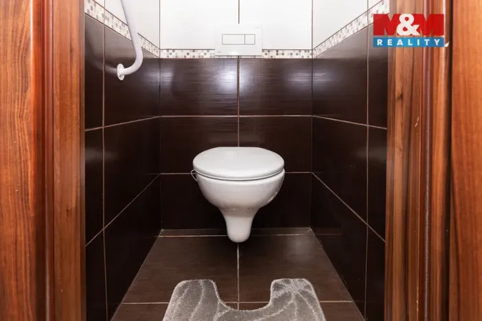 Prodej bytu 3+1, Pardubice - Studánka, Na Drážce, 82 m2