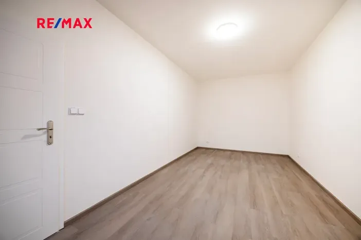 Pronájem bytu 2+kk, Kladno, Dr. Vrbenského, 48 m2