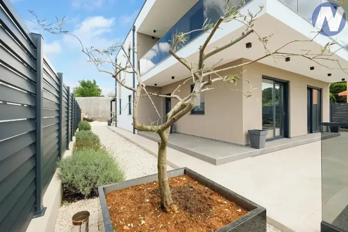 Prodej rodinného domu, Smoljanci, Chorvatsko, 240 m2