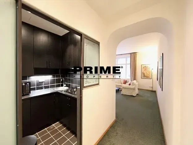 Pronájem bytu 3+1, Praha - Nové Město, Odborů, 87 m2