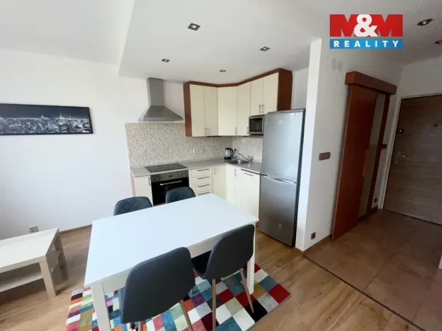 Pronájem bytu 1+1, Děčín, Želenická, 35 m2