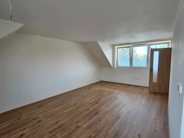 Pronájem bytu 1+kk, Chlumec nad Cidlinou, 45 m2