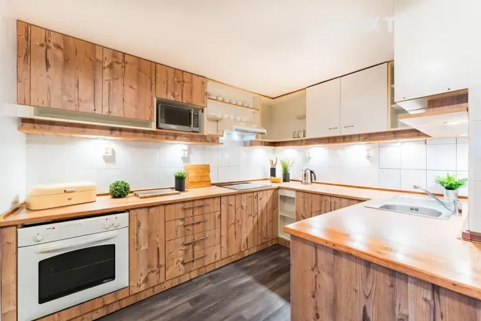 Prodej rodinného domu, Lesnice, 200 m2