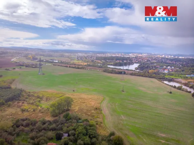 Prodej pole, Praha - Šeberov, 2421 m2
