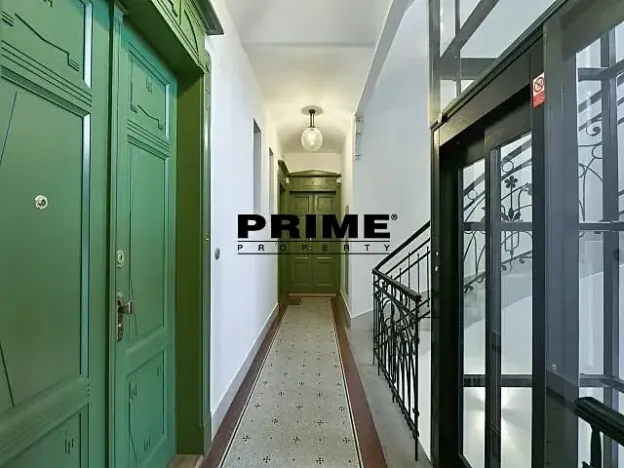 Pronájem bytu 3+1, Praha - Vinohrady, náměstí Jiřího z Poděbrad, 139 m2