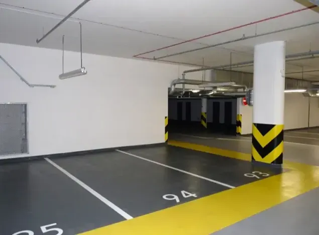 Pronájem garážového stání, Praha - Vinohrady, Korunní, 20 m2