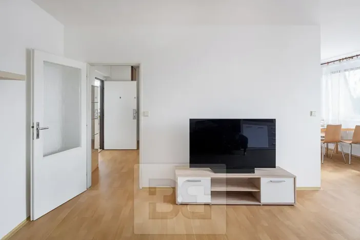 Pronájem bytu 1+kk, Milovice, 44 m2