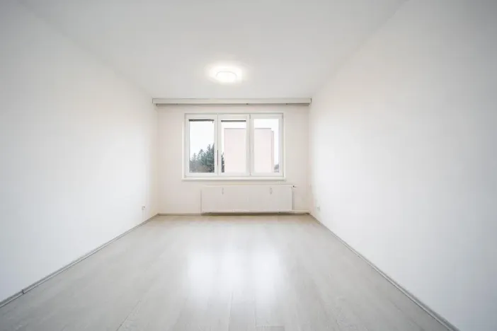 Prodej bytu 2+1, Suchdol nad Lužnicí, sídl. 9. května, 57 m2