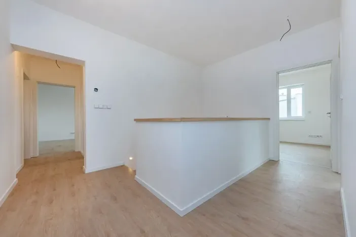 Prodej rodinného domu, Praha - Lhotka, U družstva Tempo, 186 m2