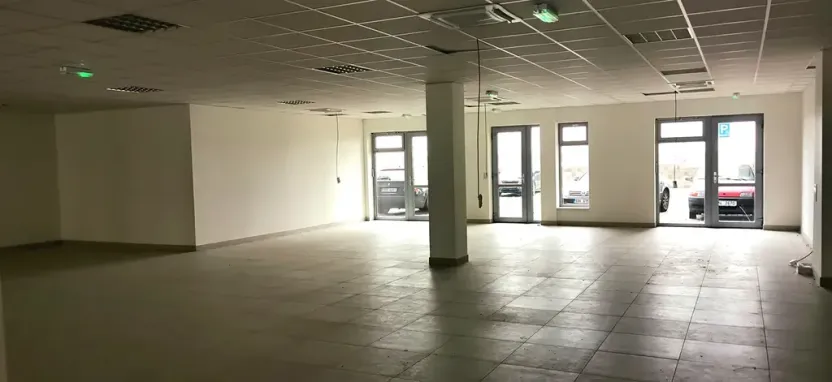 Pronájem obchodního prostoru, Klecany, V Honech, 200 m2