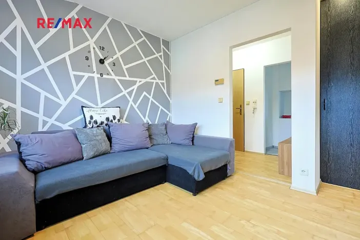 Pronájem bytu 2+1, Tlučná, V Rybníčkách, 43 m2