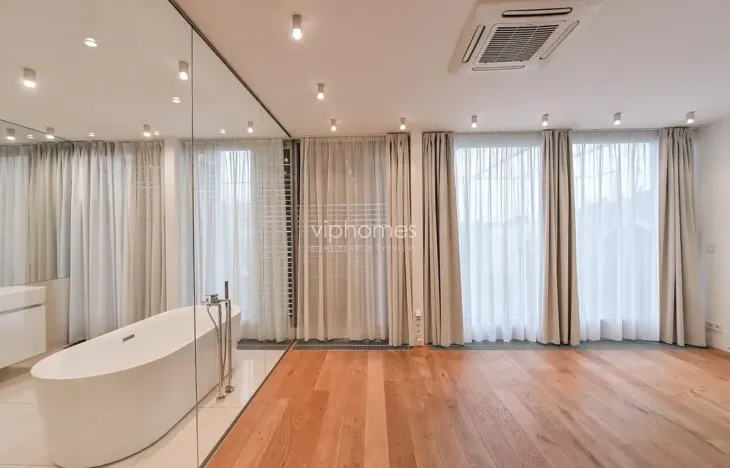 Pronájem bytu 4+kk, Praha - Vinohrady, Laubova, 273 m2