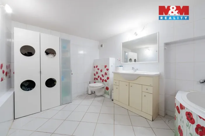 Prodej rodinného domu, Hroznětín, ČSA, 240 m2