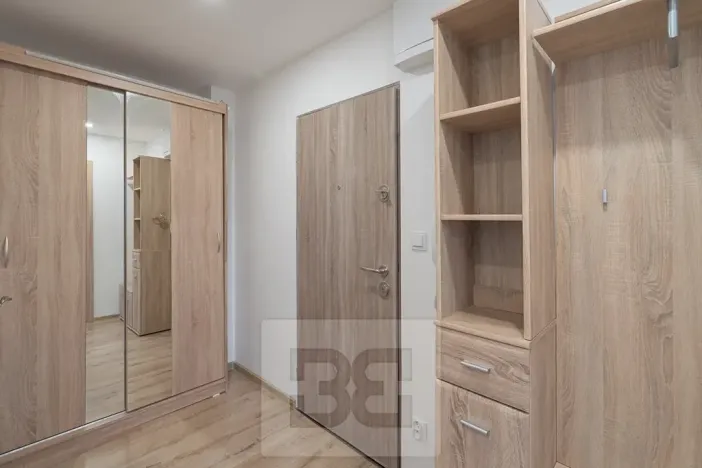 Pronájem bytu 2+kk, Praha - Troja, 40 m2