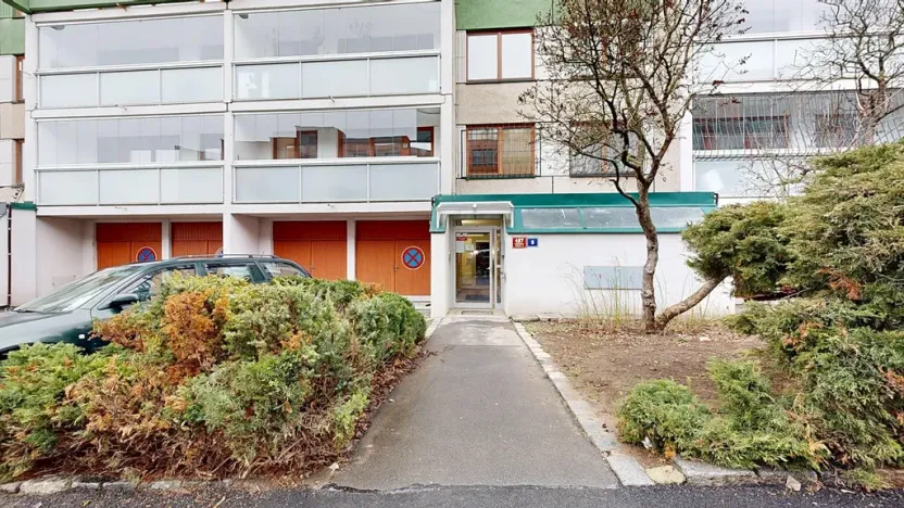 Pronájem bytu 3+1, Praha - Střížkov, Děčínská, 87 m2