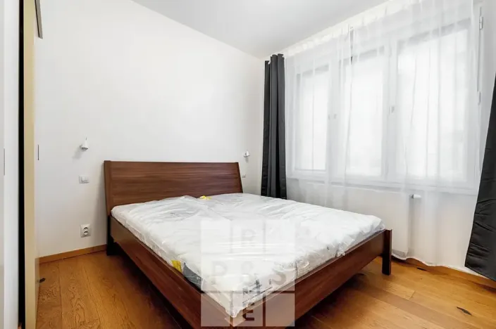 Pronájem bytu 2+kk, Praha - Vršovice, Krymská, 49 m2