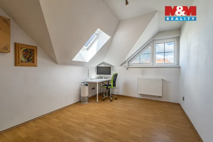 Prodej rodinného domu, Veltrusy, U Stadionu, 180 m2