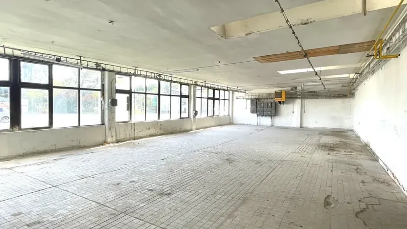 Pronájem skladu, Louny, Postoloprtská, 200 m2