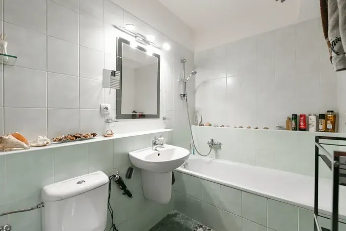 Pronájem bytu 1+kk, Praha - Vysočany, Poděbradská, 36 m2