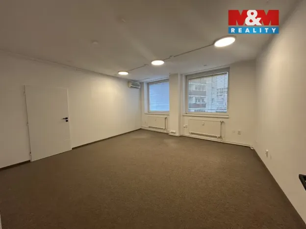 Pronájem obchodního prostoru, Liberec - Liberec IV-Perštýn, Moskevská, 170 m2