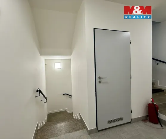 Pronájem bytu 4+kk, Měchenice, Hlavní, 71 m2