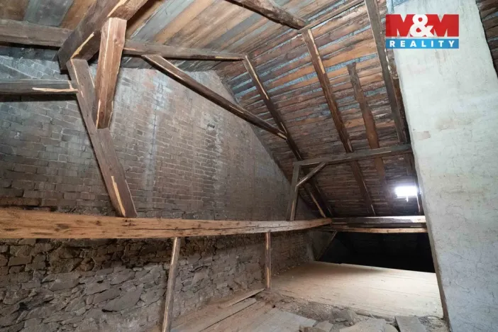 Prodej rodinného domu, Polná, Komenského, 200 m2