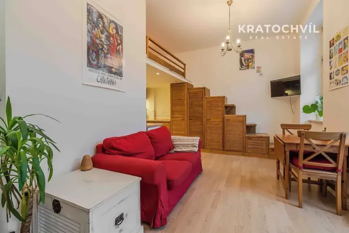 Prodej bytu 1+kk, Praha - Bubeneč, Korunovační, 32 m2