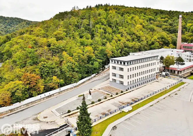 Prodej komerční nemovitosti, Adamov, Mírová, 2380 m2