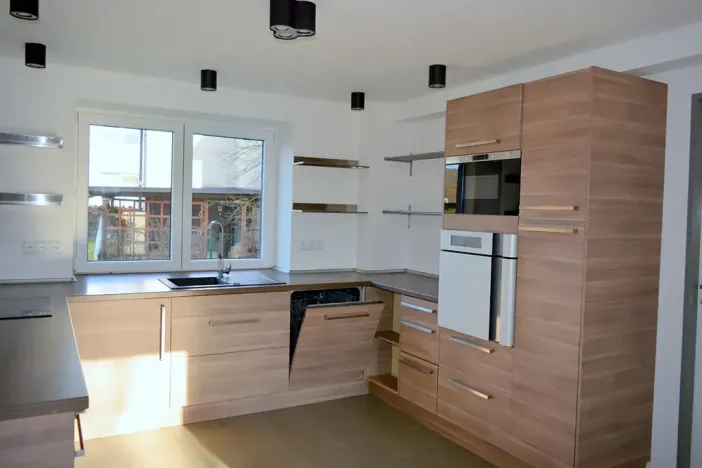 Pronájem bytu 2+1, Fryšták, Komenského, 86 m2