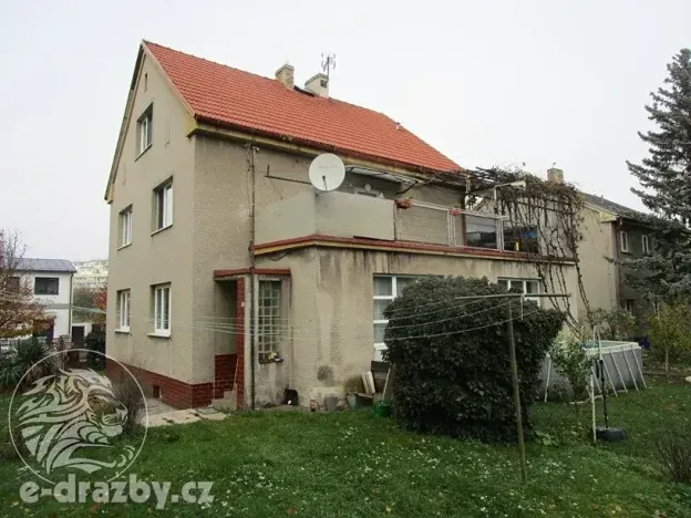 Dražba vícegeneračního domu, Praha - Letňany, Vamberská, 246 m2