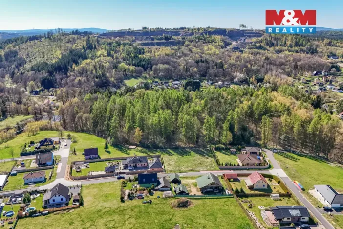 Prodej pozemku pro bydlení, Libá, 1942 m2