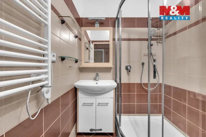 Pronájem bytu 2+1, Pardubice, Družby, 48 m2