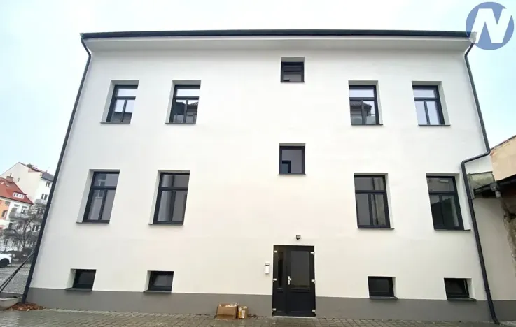 Pronájem bytu 2+kk, České Budějovice, Rudolfovská tř., 35 m2