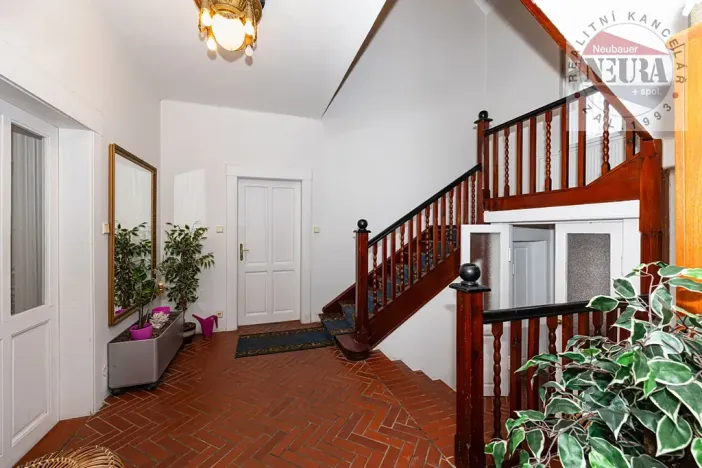 Prodej vily, Praha - Motol, U hrušky, 295 m2