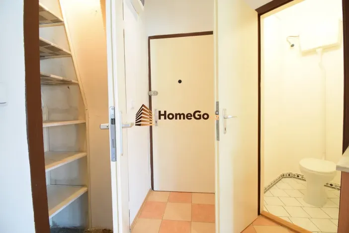 Pronájem bytu 1+kk, Praha - Nusle, Lounských, 45 m2