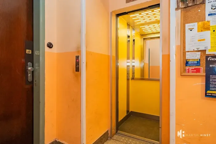 Pronájem bytu 1+kk, Praha - Vinohrady, Hradecká, 26 m2