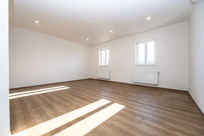 Pronájem bytu 1+kk, Praha - Nové Město, Lípová, 48 m2