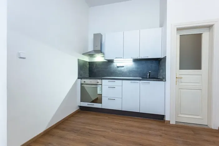 Pronájem bytu 2+kk, Praha - Nové Město, Lípová, 41 m2