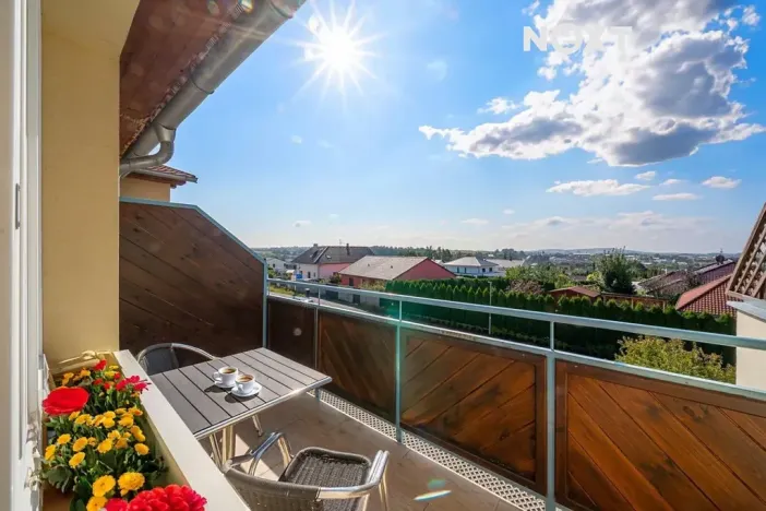 Prodej bytu 2+1, Velká Bystřice, Na Vyhlídce, 59 m2