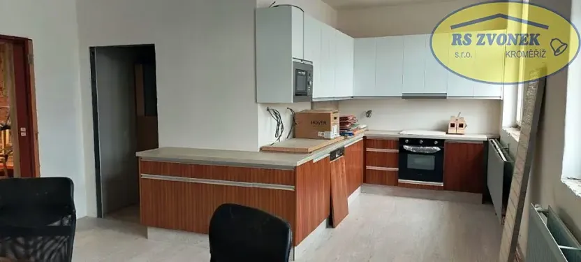 Prodej výrobních prostor, Kroměříž, 398 m2