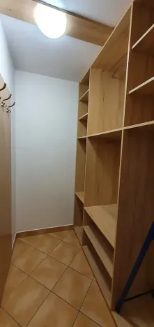 Pronájem bytu 2+kk, Praha - Holešovice, Poupětova, 51 m2