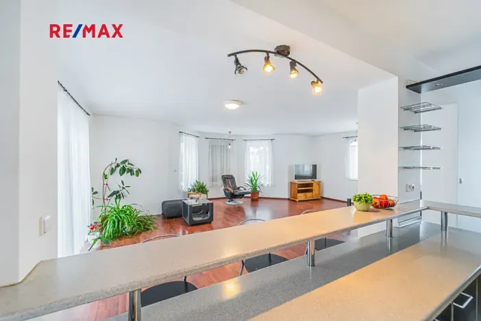 Prodej rodinného domu, Žilina, Zahradní, 774 m2