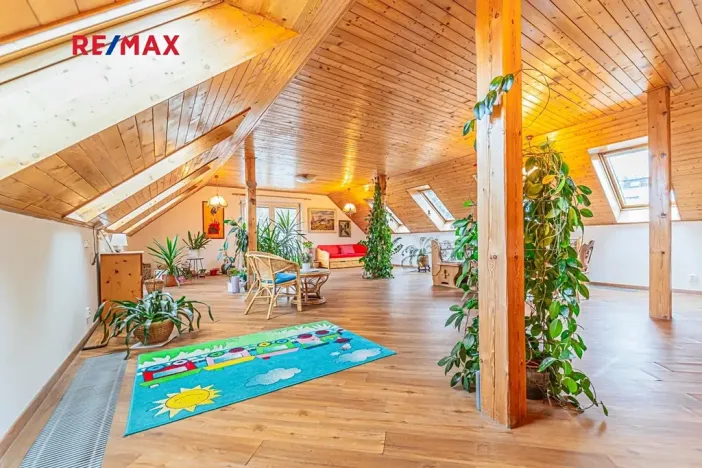 Prodej rodinného domu, Žilina, Zahradní, 774 m2