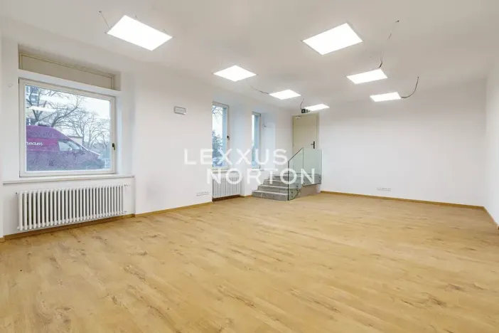 Pronájem obchodního prostoru, Praha - Vršovice, Norská, 56 m2