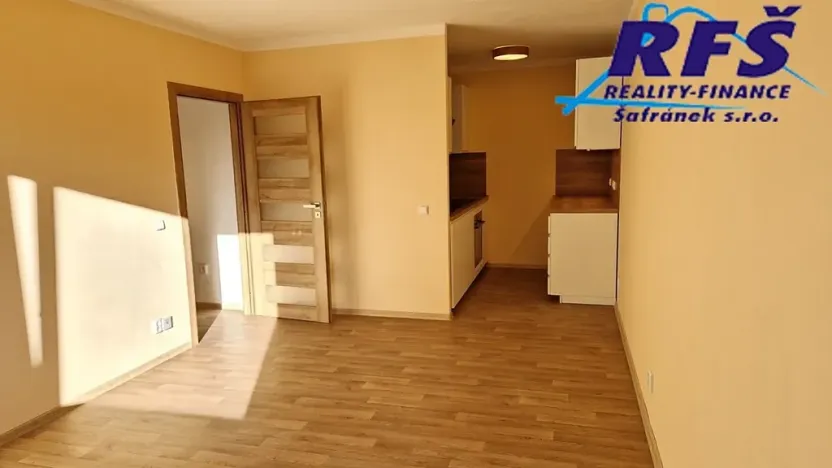 Pronájem bytu 2+kk, Benešov, Vnoučkova, 43 m2
