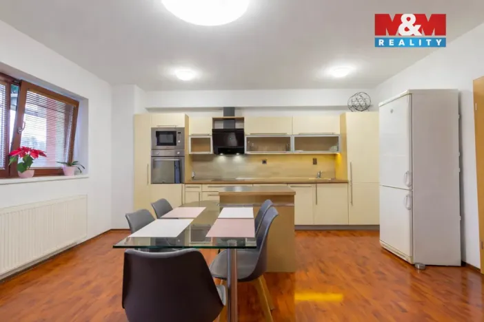 Pronájem bytu 3+kk, Praha - Štěrboholy, Andersenova, 82 m2